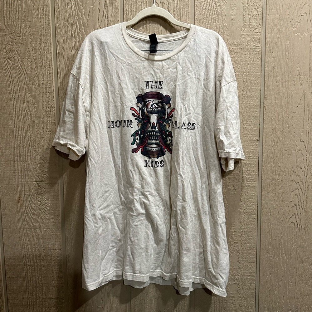 White Graphic T-Shirt size 2xl